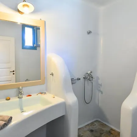 Vasiliki's Sea View Mykonos *